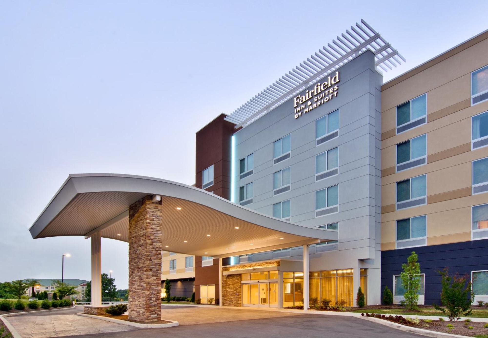 Fairfield Inn & Suites By Marriott Nashville Airport Exterior photo